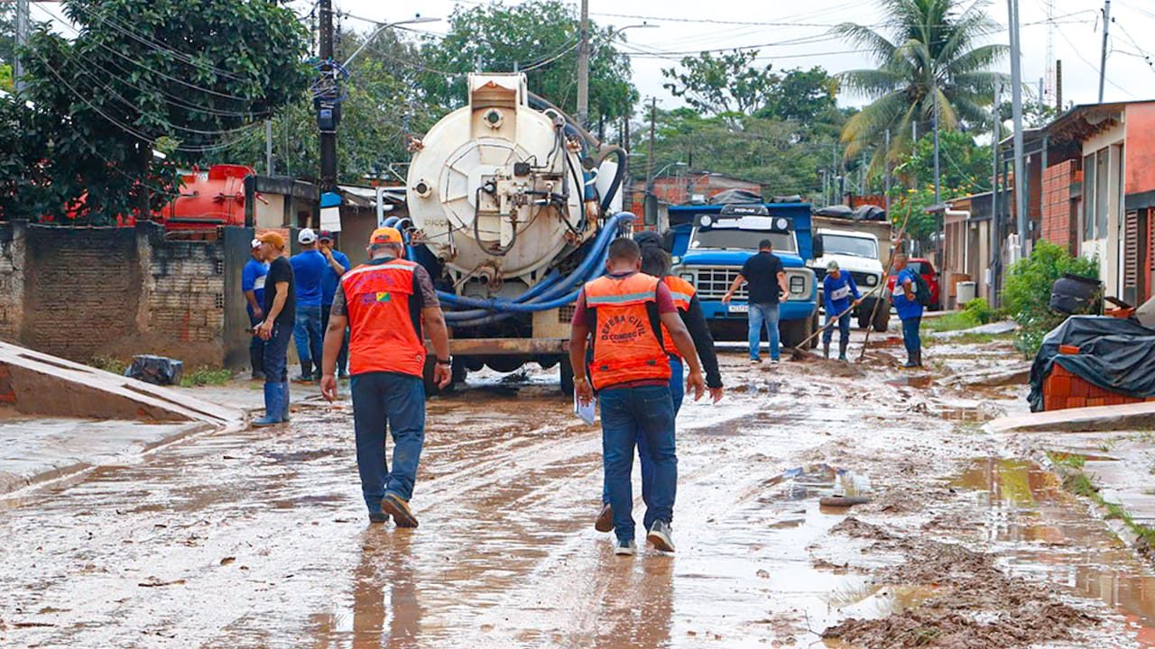 Prefeitura de Rio Branco intensifica ações de apoio aos bairros afetados pelas fortes chuvas