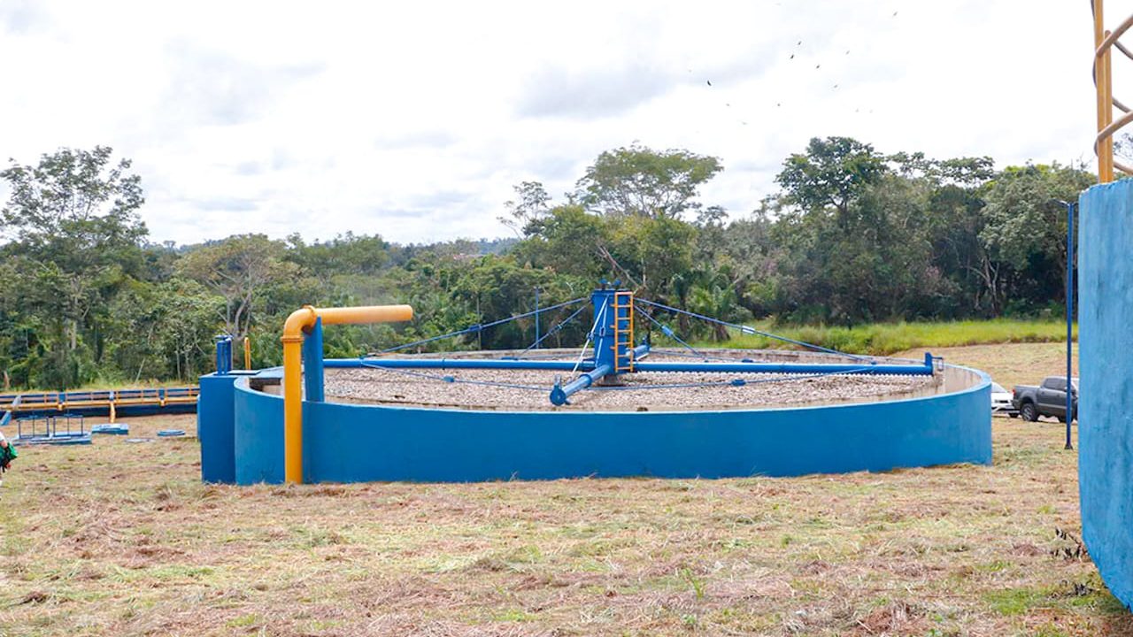 Prefeitura e Governo do Estado vistoriam obras da ETE localizada na parte alta de Rio Branco