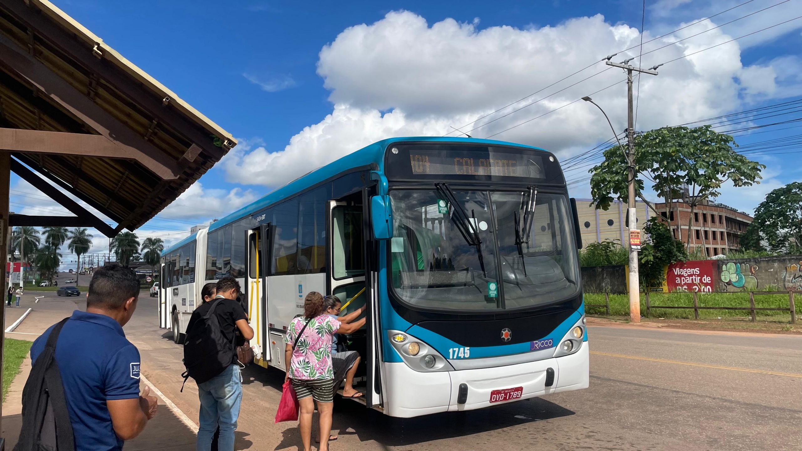 Após reunião com moradores, linha 404 – Calafate retorna ao trajeto original