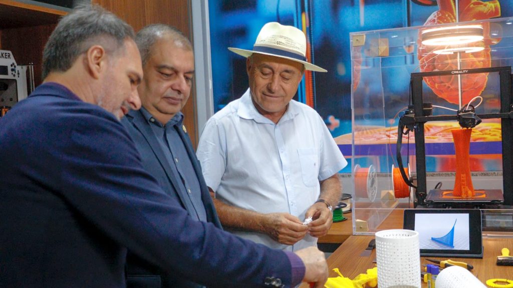 Prefeito de Rio Branco participa de inauguração do Senai Hub de Inovação e Tecnologia no Acre 3 Inauguracao do Senai Hub inovacao e tecnologia 12 e1748551262100