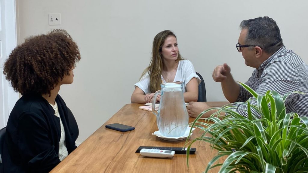 Prefeitura de Rio Branco recebe equipe do ICLEI e reafirma compromisso com o desenvolvimento urbano sustentável 9 Semeia 2 2 e1747928434207