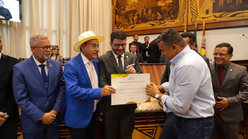 Sessão Solene na Aleac comemora os 50 Anos da Expoacre e reconhece contribuições ao desenvolvimento agropecuário do Acre 4 50 Anos da Expoacre 3 e1749074818419