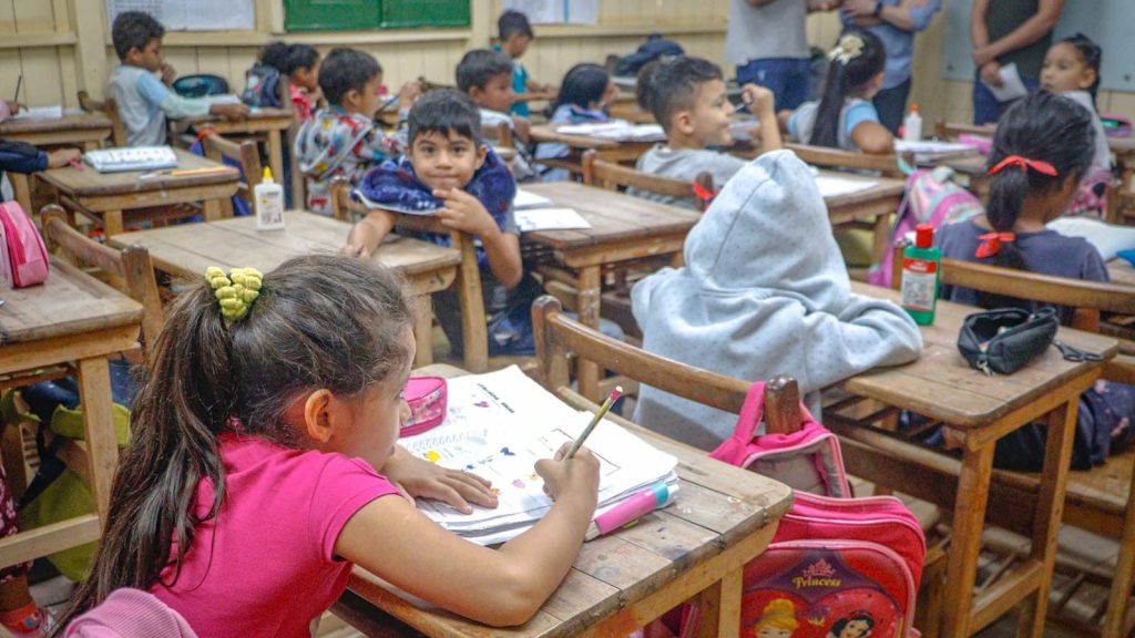 Prefeitura de Rio Branco ampliará a Escola Luíza de Lima Cadaxo e reforça compromisso com a educação infantil rural 3 Escola Luiza de Lima Cadaxo 16 e1749760180360