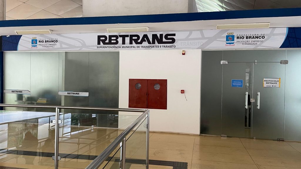 FACHADA RBTRANS 1 scaled e1750778552742