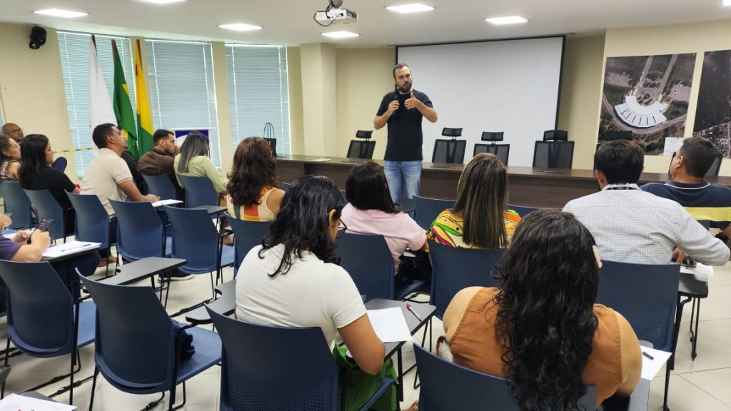 Encontro de formação continuada é oferecido pela Prefeitura de Rio Branco a Conselheiros Tutelares 6 Formacao conselhos tutelares 7 e1749764592959