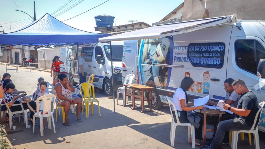 Acao Social da Prefeitura de Rio Branco segue pelo segundo dia e dezenas de pessoas da comunidade do João Eduardo são atendidas 10 Segundo comunidade do Joao Eduardo 4 e1750545079559