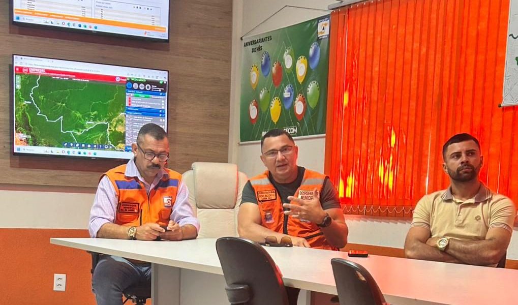 Prefeitura de Rio Branco participa da Conferência de Defesa Civil em Brasileia 1 be5af687 0846 4632 8e34 8b72dfa33fb4 e1750813258745