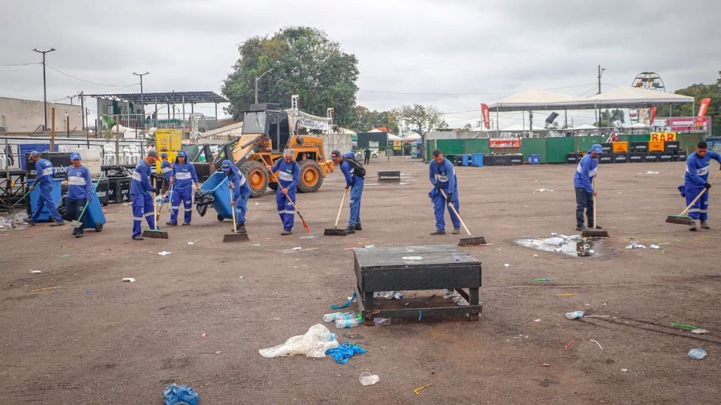 Secretaria Municipal de Cuidados com a Cidade já recolheu 80 toneladas de lixo em três dias de Expoacre 2 80 toneladas de lixo em tres dias de Expoacre 16 e1753825897362