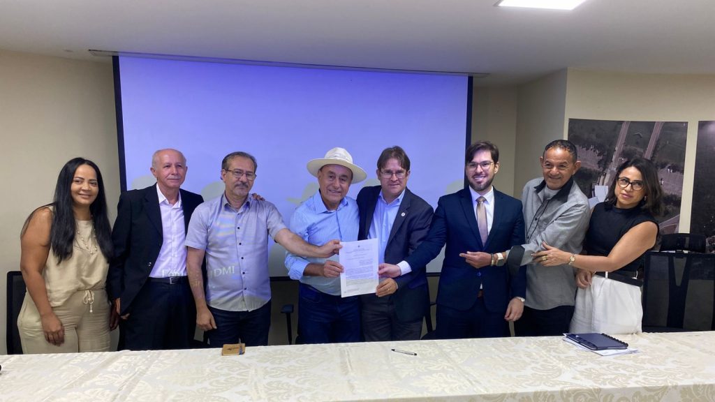 Prefeitura de Rio Branco transfere acervo arqueológico para a Universidade Federal do Acre 9 Acervo arqueologico municipal para UFAC 1 e1752526964363
