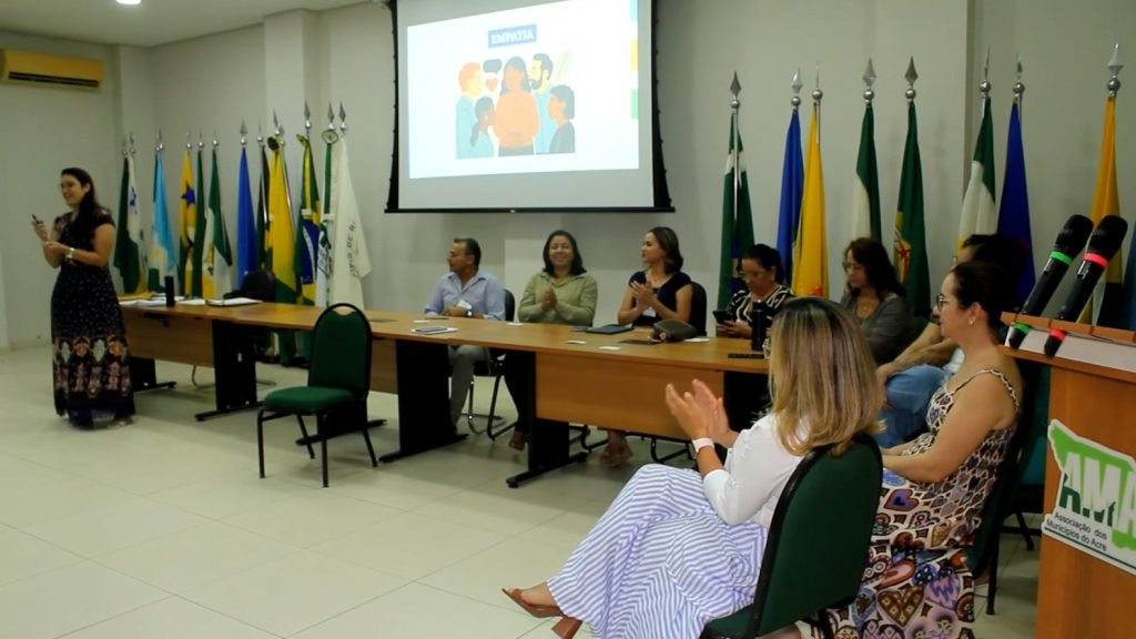 Prefeitura de Rio Branco realiza curso sobre Assédio e Discriminação no Ambiente de Trabalho para servidores municipais 7 Assedio e Discriminacao no Trabalho 13 e1752785860494