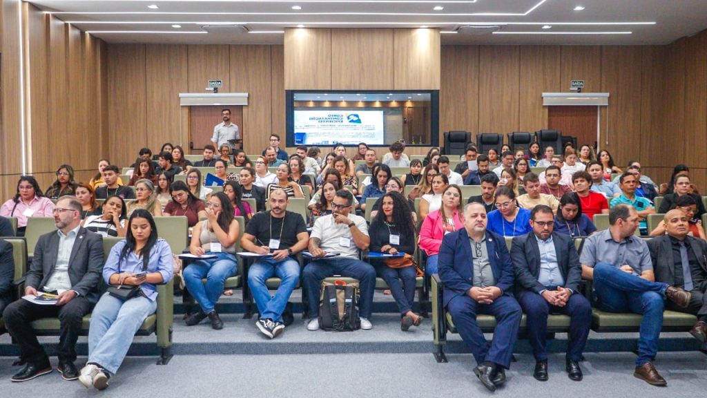 Prefeitura de Rio Branco promove capacitação sobre contratações eficientes para servidores municipais 8 Contratacoes eficientes 1 e1753191655143