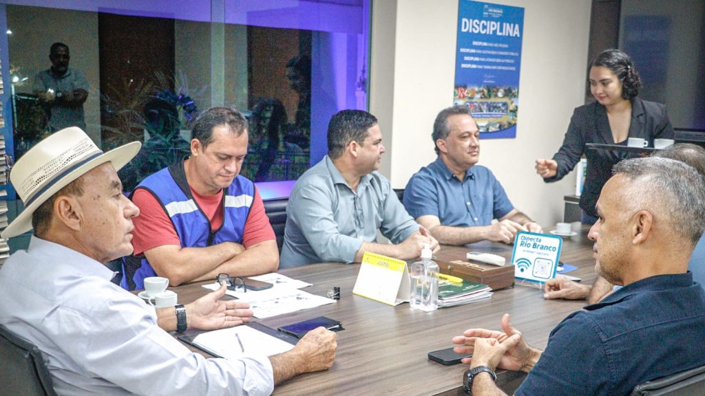 Prefeitura de Rio Branco e Governo do Estado alinham projeto integrado de saneamento básico e resíduos sólidos para todo Acre 1 Projeto integrado de saneamento basico 9 e1752250617257