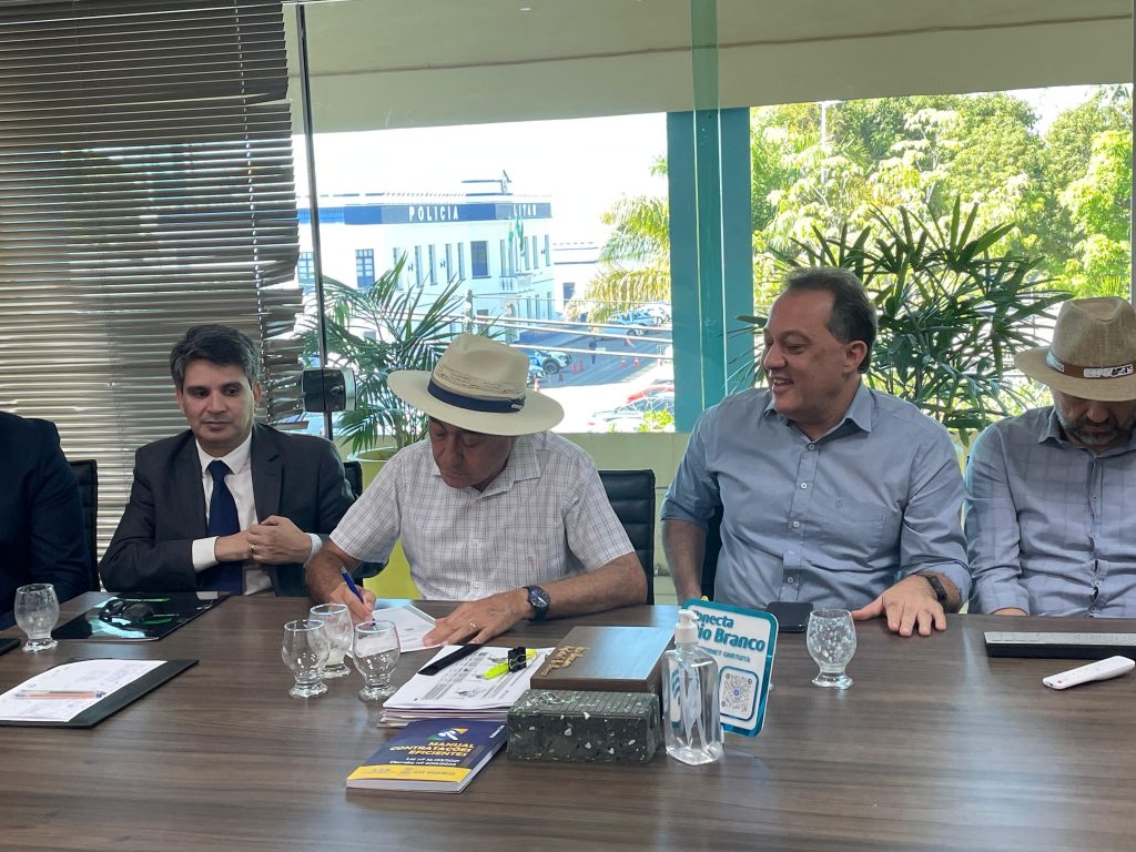 Terreno para construcao da sede propria Associacao dos delegados de Policia Civil do Acre 1