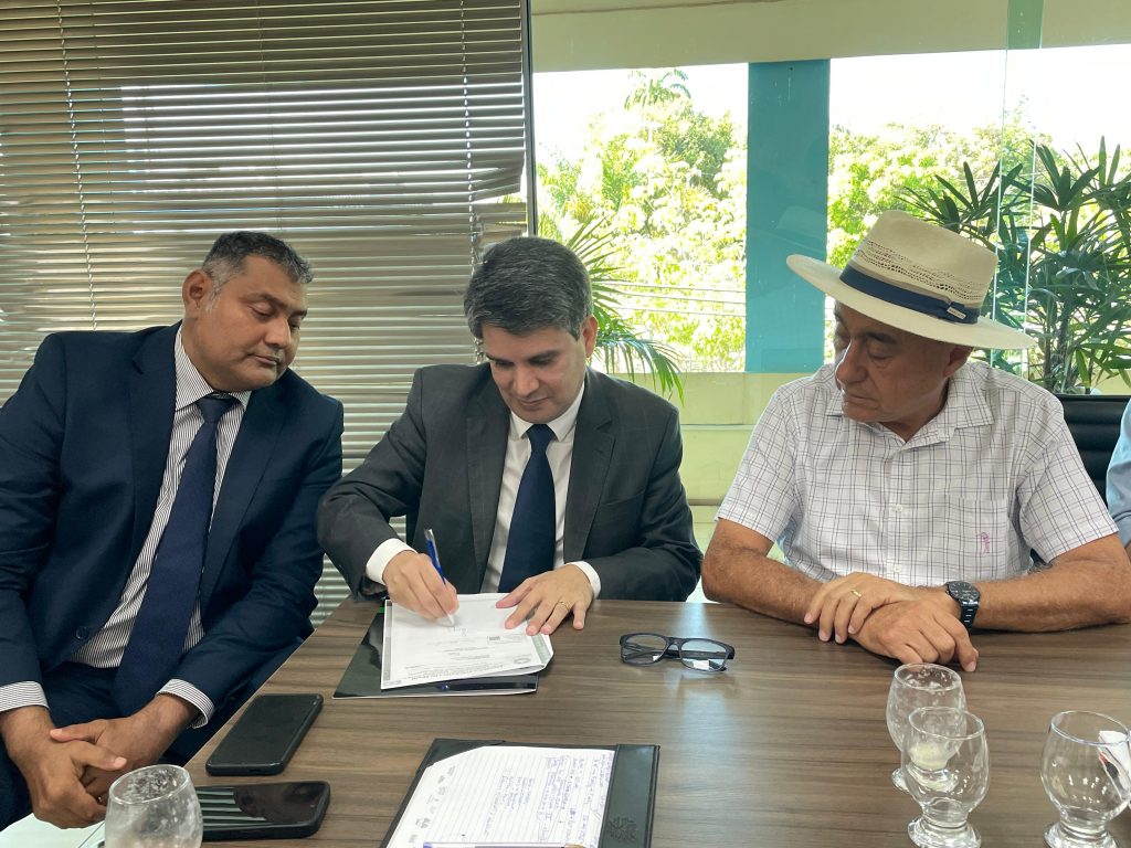 Terreno para construcao da sede propria Associacao dos delegados de Policia Civil do Acre 6