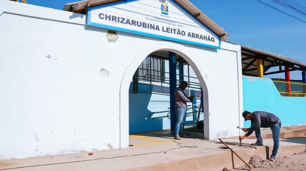 Prefeitura de Rio Branco recebe vistoria técnica para recredenciamento da Escola Chrizarubina Leitão Abraão 9 3ecb7d4b d7ad 47ca a776 d23d424ca6b1 e1756388451944