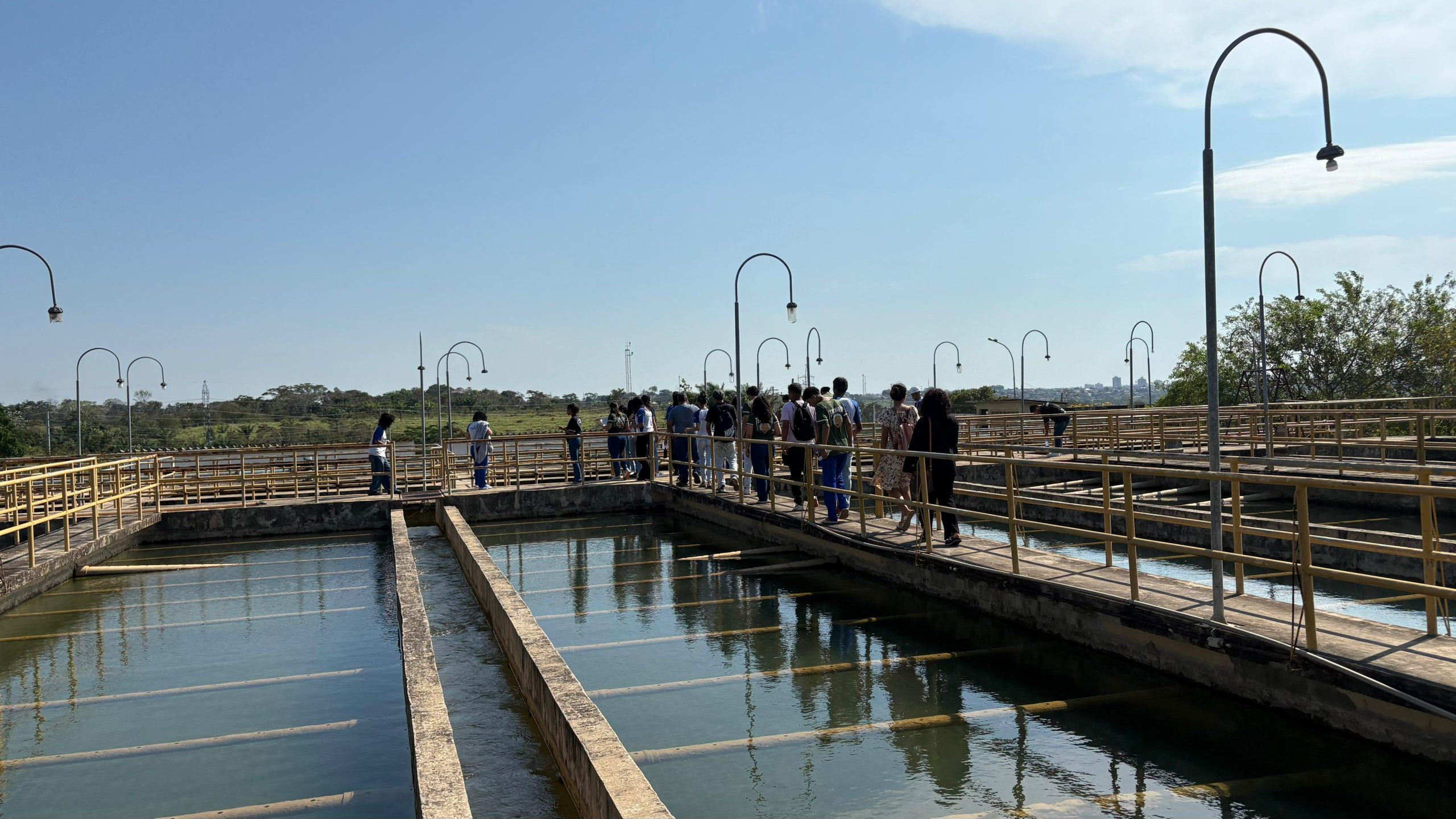 Parada preventiva na ETA II garantirá melhorias no Sistema de Abastecimento durante o período de cheia 2 Alunos visitam ETA II 9 scaled
