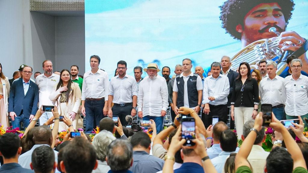 Vice-prefeito de Rio Branco participa de cerimônia federal que anuncia novos investimentos para o Estado 1 Cerimonia federal que anuncia novos investimentos 1 e1754690588793