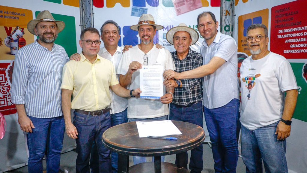 Educação financeira chega às escolas de Rio Branco em projeto pioneiro lançado na Expoacre 2025 2 EDUCACAO FINANCEIRAMA01.08025 14 e1754251804924