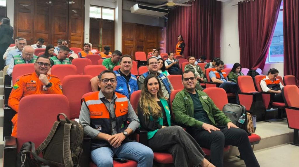 Defesa Civil Municipal de Rio Branco participa de encontro binacional sobre eventos extremos 3 Encontro binacional sobre eventos extremos 2 e1756415910139