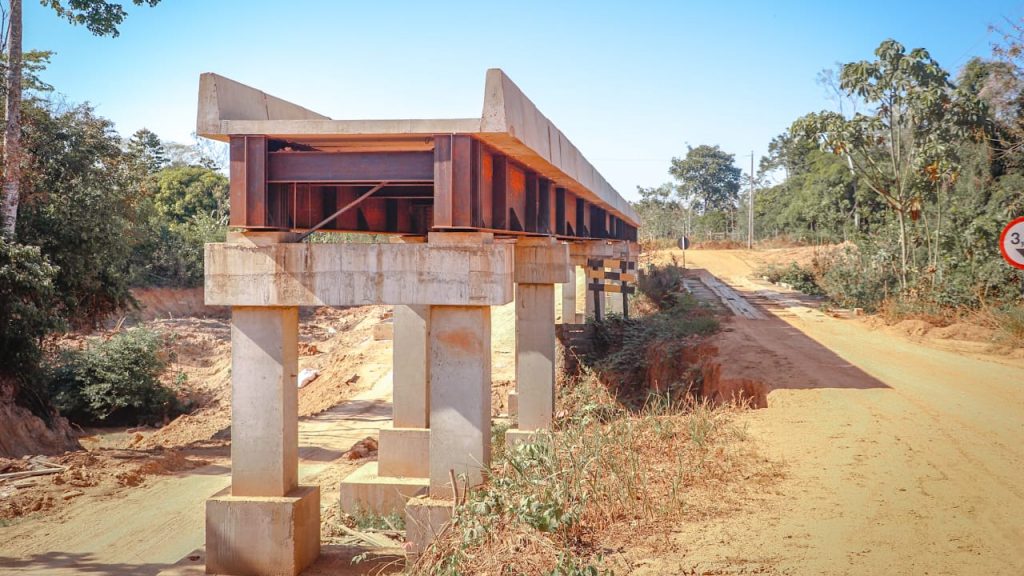 Prefeitura de Rio Branco realiza vistoria final na ponte sobre o Igarapé Caipora, na Transacreana 7 Ponte caipora4 15 e1755118823999
