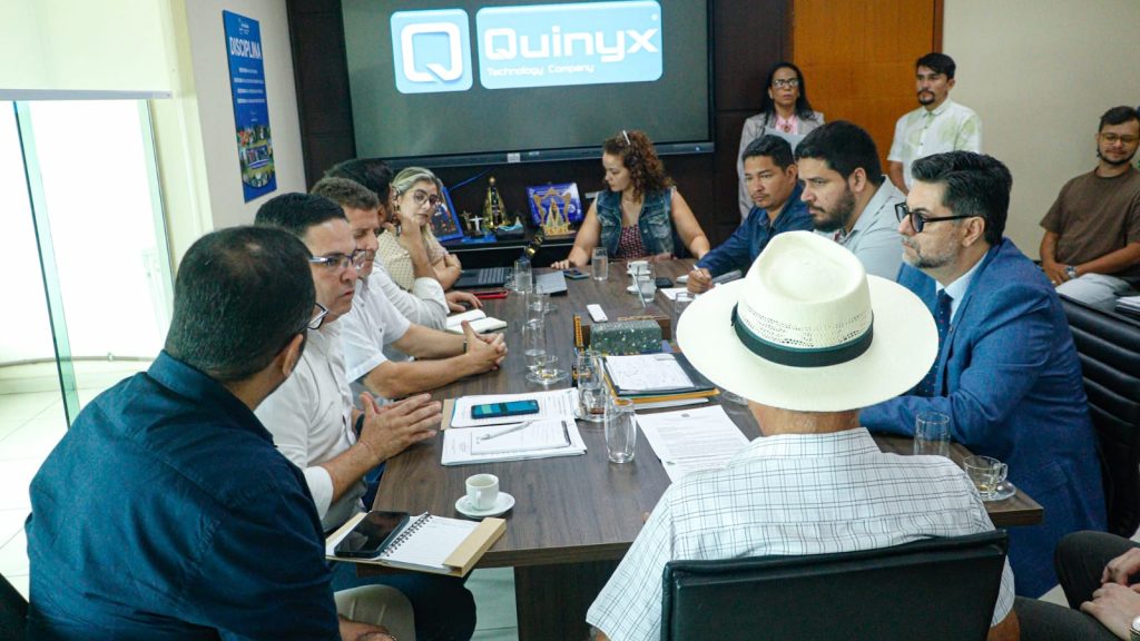 Destinação correta de resíduos sólidos é tema de reunião conduzida por Prefeito de Rio Branco 7 Residuos solidos 7 e1755554730806