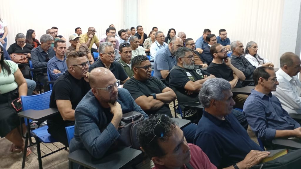 Prefeitura de Rio Branco apresenta revisão do Plano Diretor a líderes evangélicos da capital 4 Foto de lideranças evangélicas na revisão do Plano Diretor Municipal