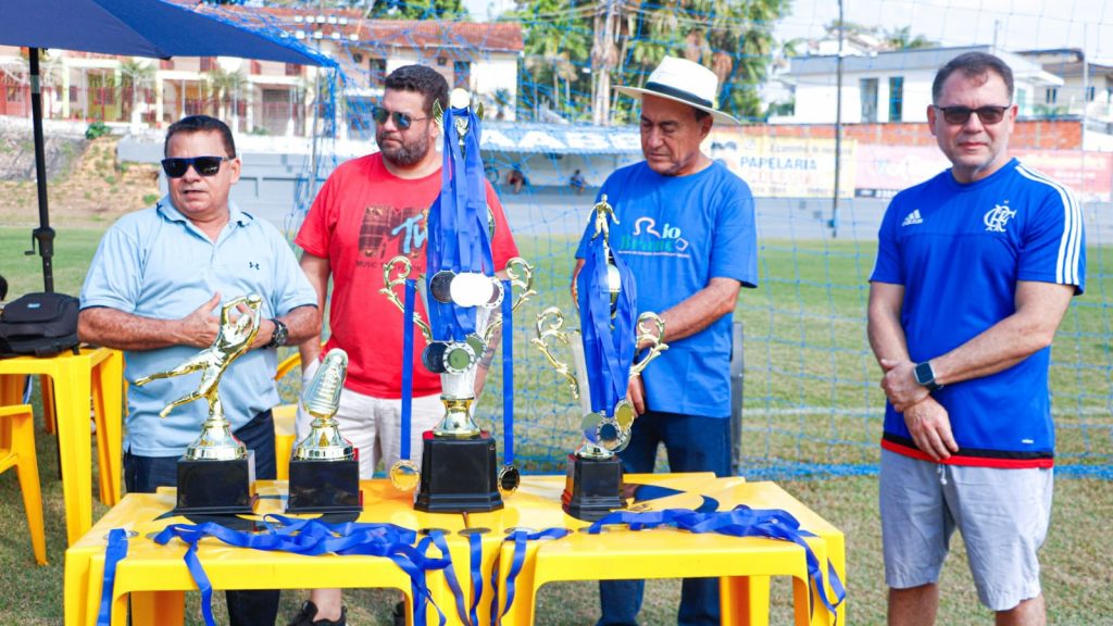 Prefeito e vice-prefeito prestigiam terceira rodada do Campeonato da Imprensa 2025 2 Terceira rodada do Campeonato da Imprensa 2025 3 e1756137540554