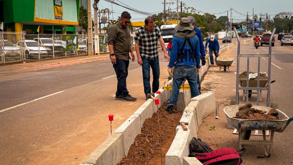 Prefeito de Rio Branco em exercício acompanha andamento das obras do complexo viário da Dias Martins 9 Complexo viario da Dias Martins 2 scaled e1758035735193