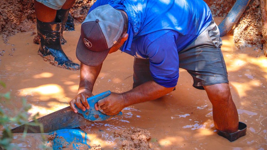 Prefeitura atua na identificação de vazamentos para garantir abastecimento em Rio Branco 3 Identificacao de vazamentos 3 e1757451713359