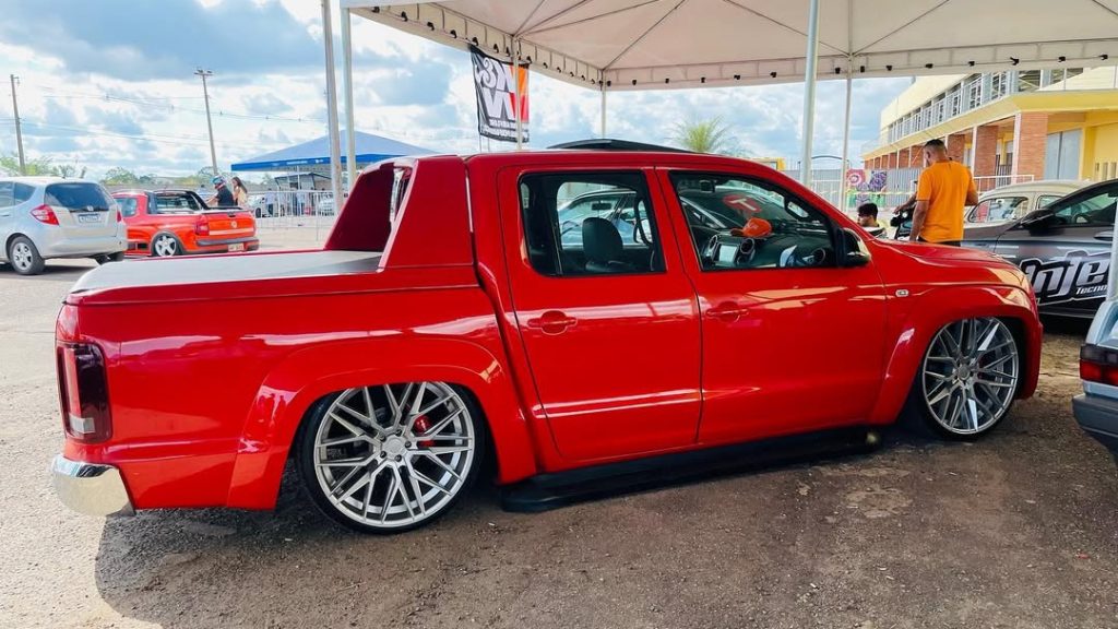 Com apoio da Secretaria Municipal de Esportes, Rio Branco recebe etapa nacional de som automotivo e carros baixos 9 PHOTO 2025 09 03 10 52 27 1 e1756931295961