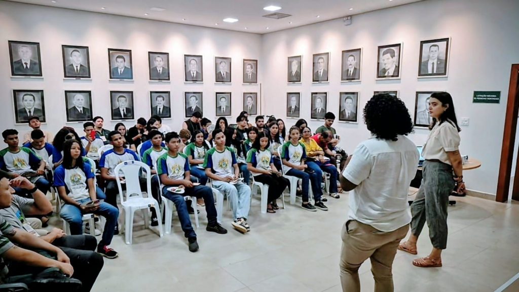 Prefeitura de Rio Branco leva palestra sobre racismo ambiental à programação do “Aleac Levando Ciência” 10 Palestra sobre racismo ambiental 1 e1758052996536