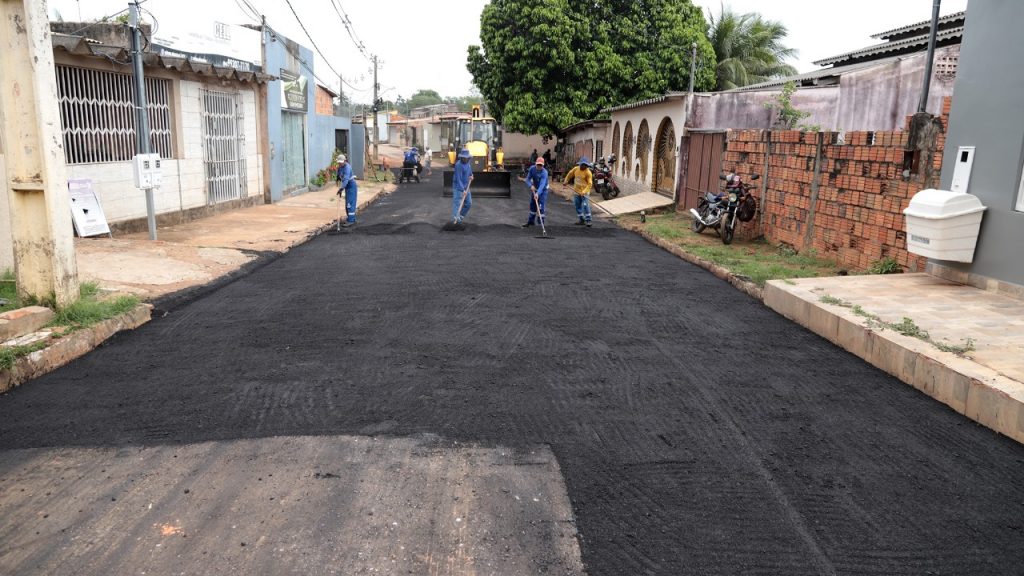 Prefeitura de Rio Branco intensifica frentes de pavimentação em diversos bairros 8 Pavimentacao em diversos bairros 14 e1758039862444