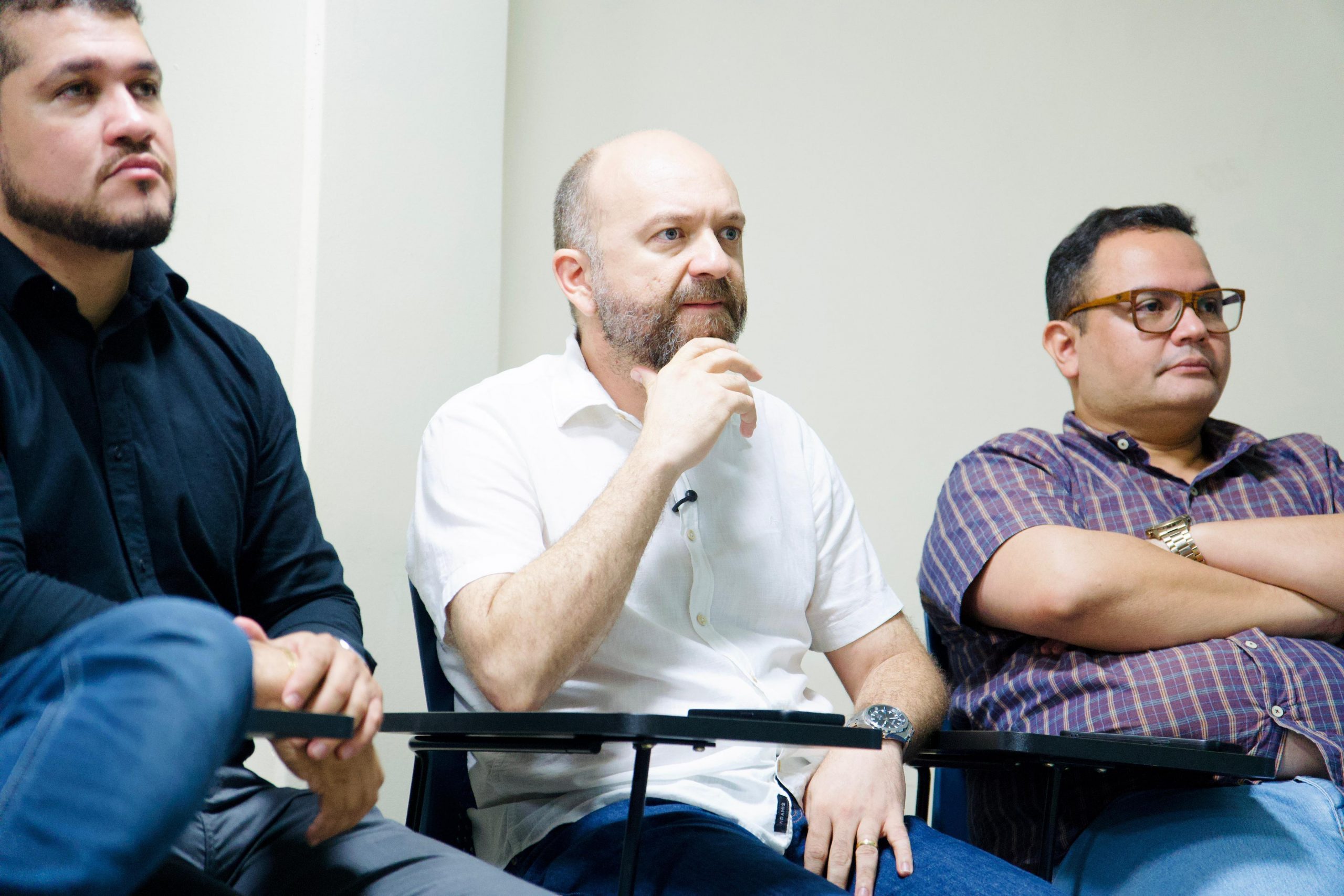 “A reunião com os parlamentares reforça a transparência do processo e possibilita que as informações cheguem com clareza ao Legislativo”, disse Rennan. (Foto: Secom)