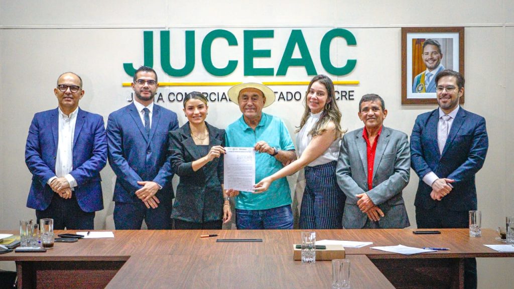 Prefeitura de Rio Branco firma parceria com Junta Comercial para fortalecer empreendedorismo 5 Renovacao do acordo de cooperacao tecnica Juceac 10 e1756911139574