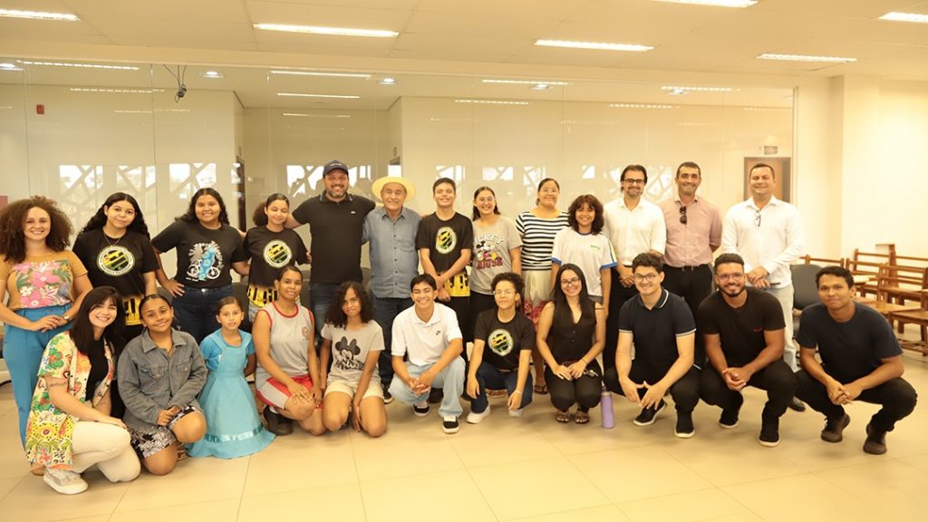 Prefeito de Rio Branco visita Escola de Gastronomia e projeto cultural na Cidade do Povo 4 Visita Escola de Gastronomia e projeto cultural na Cidade do Povo 5 e1757000114222