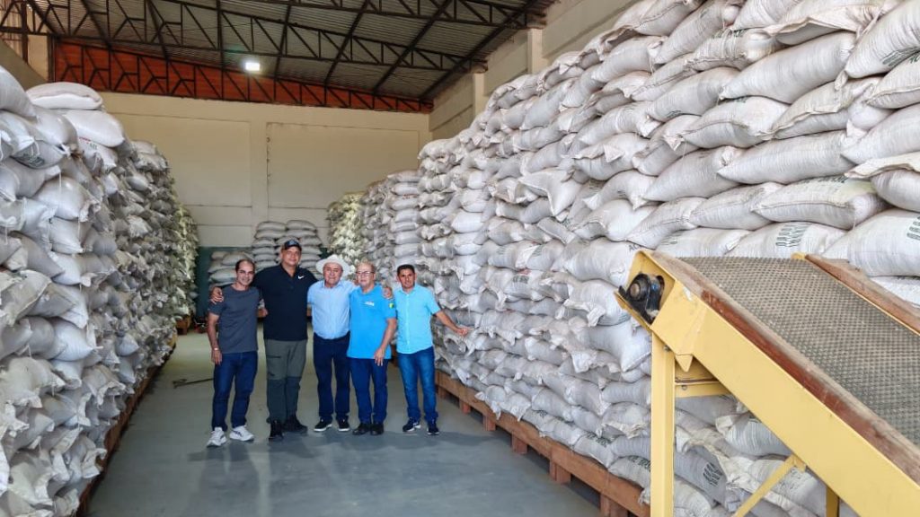 Prefeito de Rio Branco celebra expansão da cafeicultura no Juruá e destaca papel da agricultura familiar 4 b95729ed a686 462d aca3 d5fc5652ce03 e1758997012268
