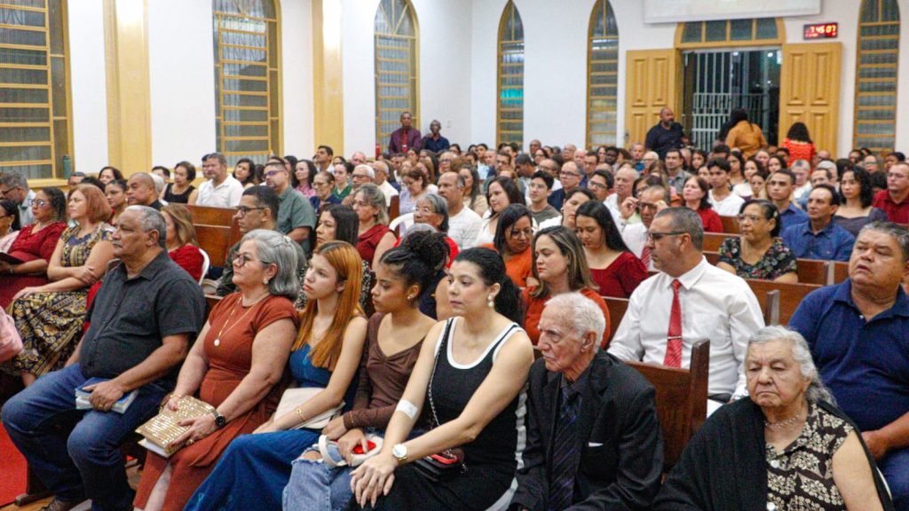 Prefeito de Rio Branco participa de culto alusivo aos 80 anos de evangelização da Igreja Batista Regular de Rio Branco 2 80 anos Igreja Batista 9 e1759957596735