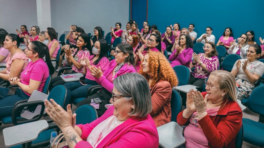Prefeitura de Rio Branco realiza ação do Outubro Rosa para servidoras da Educação 2 Acao Saude SEME 10 e1760742661506