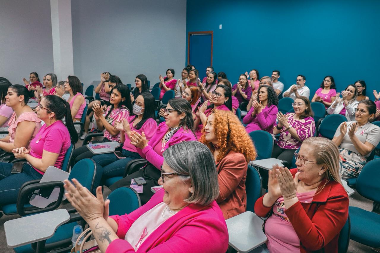 Foto de servidoras da Secretaria Municipal de Educação