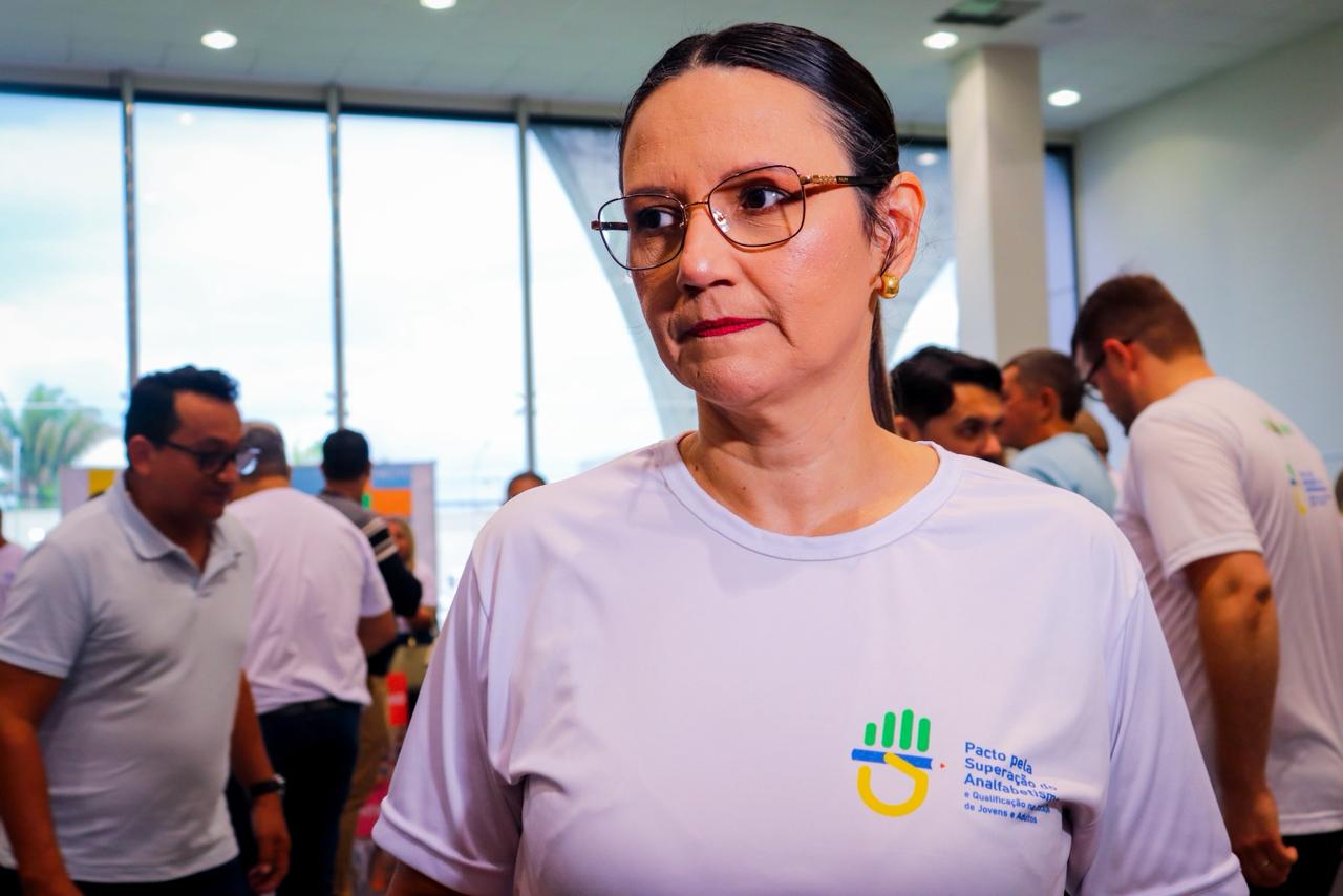 “Rio Branco tem mostrado um aumento significativo de matrículas, principalmente na zona rural, que é o nosso maior desafio”, explicou Eliane. (Foto: Vitória Souza/Secom)