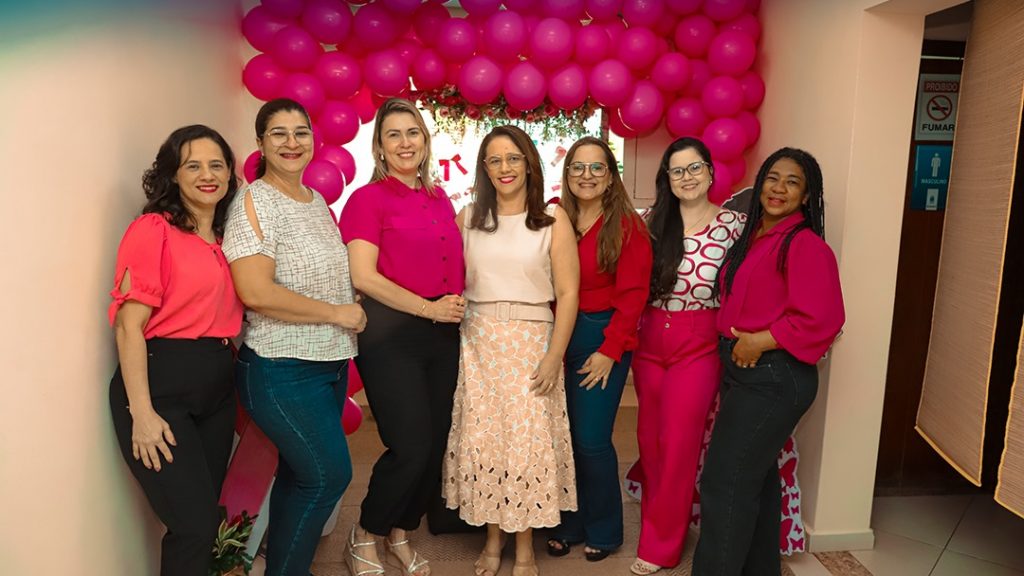 Encerramento Outubro Rosa e celebracao servidores 8 e1761861414311
