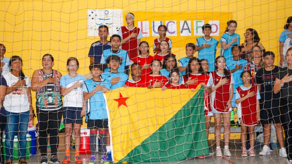 Jogos Estudantis da Rede Municipal de Rio Branco reúnem mais de 2 mil crianças e são marcados por grande sucesso 6 FINAL JOGOS ESTUDANTISMA 04.10 22 1 e1760990813782