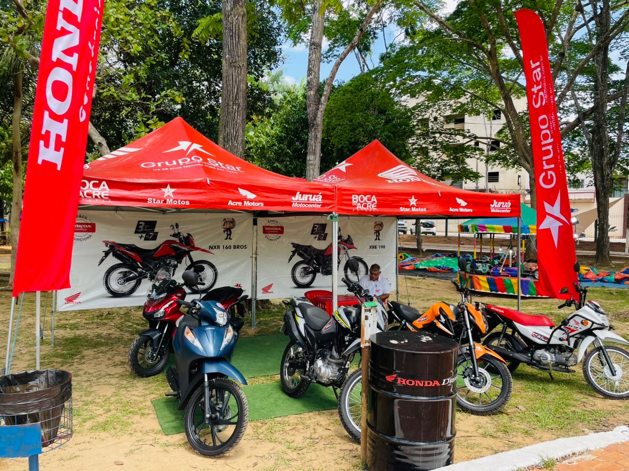 Foto do estande da Star Motos, revendedora Motos Honda