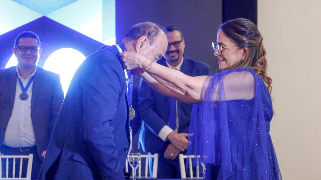 Prefeito de Rio Branco é homenageado no Jubileu de Diamante da Administração Pública 1 Homenagens do Conselho de Administracao MA 8 e1759420314255