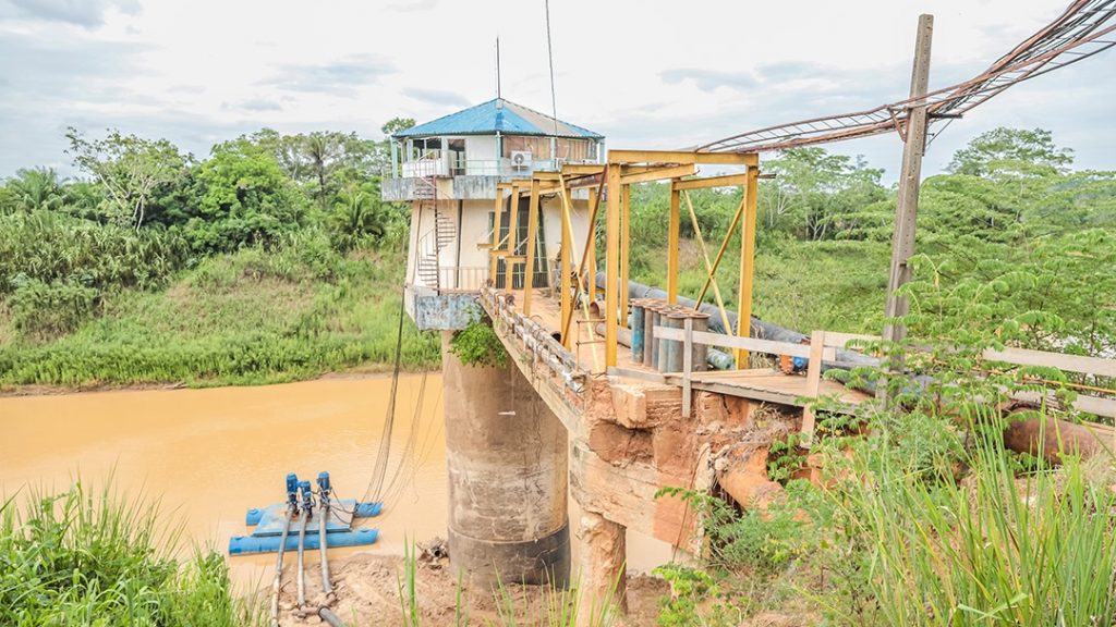 Prefeitura de Rio Branco realiza limpeza nas ETAs para garantir qualidade da água distribuída à população 1 Limpeza nas ETAs VAL 4 e1761338369107