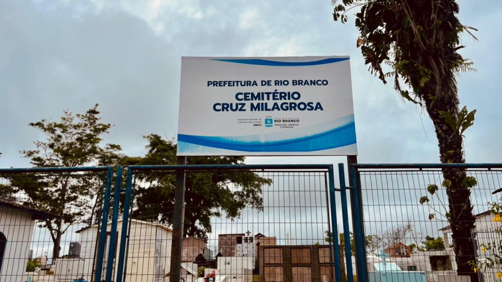 Prefeitura de Rio Branco realiza manutenção nos cemitérios da capital para Dia de Finados 3 Manutencao nos cemiterios da capital para o Dia de Finados 3 e1761686619800