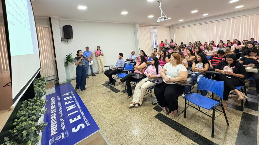 Prefeitura de Rio Branco realiza palestra sobre prevenção ao câncer de mama em alusão ao Dia do Servidor 6 Palestra sobre prevencao ao cancer de mama 7 e1761596004635