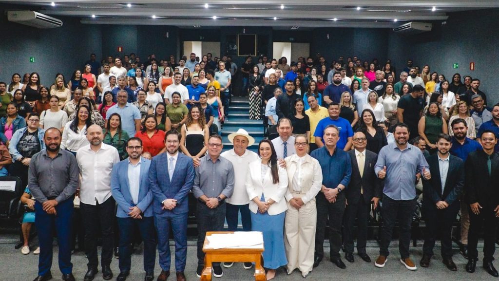 Prefeitura de Rio Branco dá posse a mais 63 concursados na área da saúde 2 Posse mais 63 concursados na area da saude 3 e1760560671964