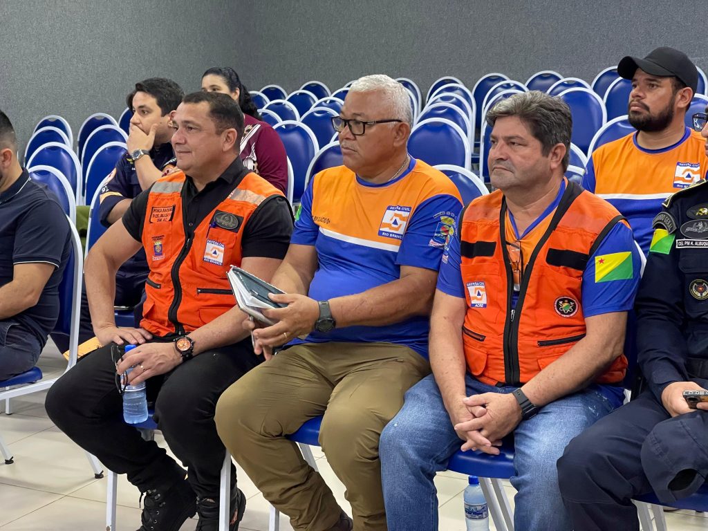 Órgãos de segurança realizam reunião de alinhamento para simulado de incêndio no Via Verde Shopping 8 Silulado Defesa Civil Municipal 3