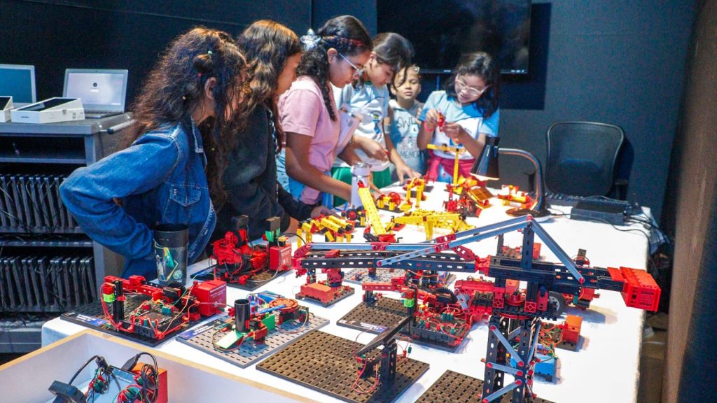 Prefeitura de Rio Branco promove segunda edição do TechJovem Digital, maior evento de tecnologia do Acre 2 Tech Jovem 23 e1760649554365